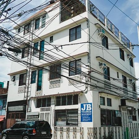 Jb Valdres Apartment Manila Bagian luar foto