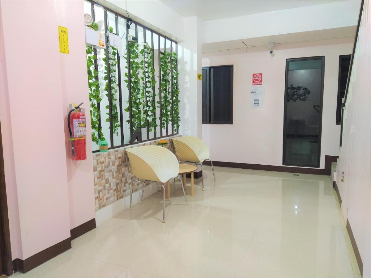 Jb Valdres Apartment Manila Bagian luar foto
