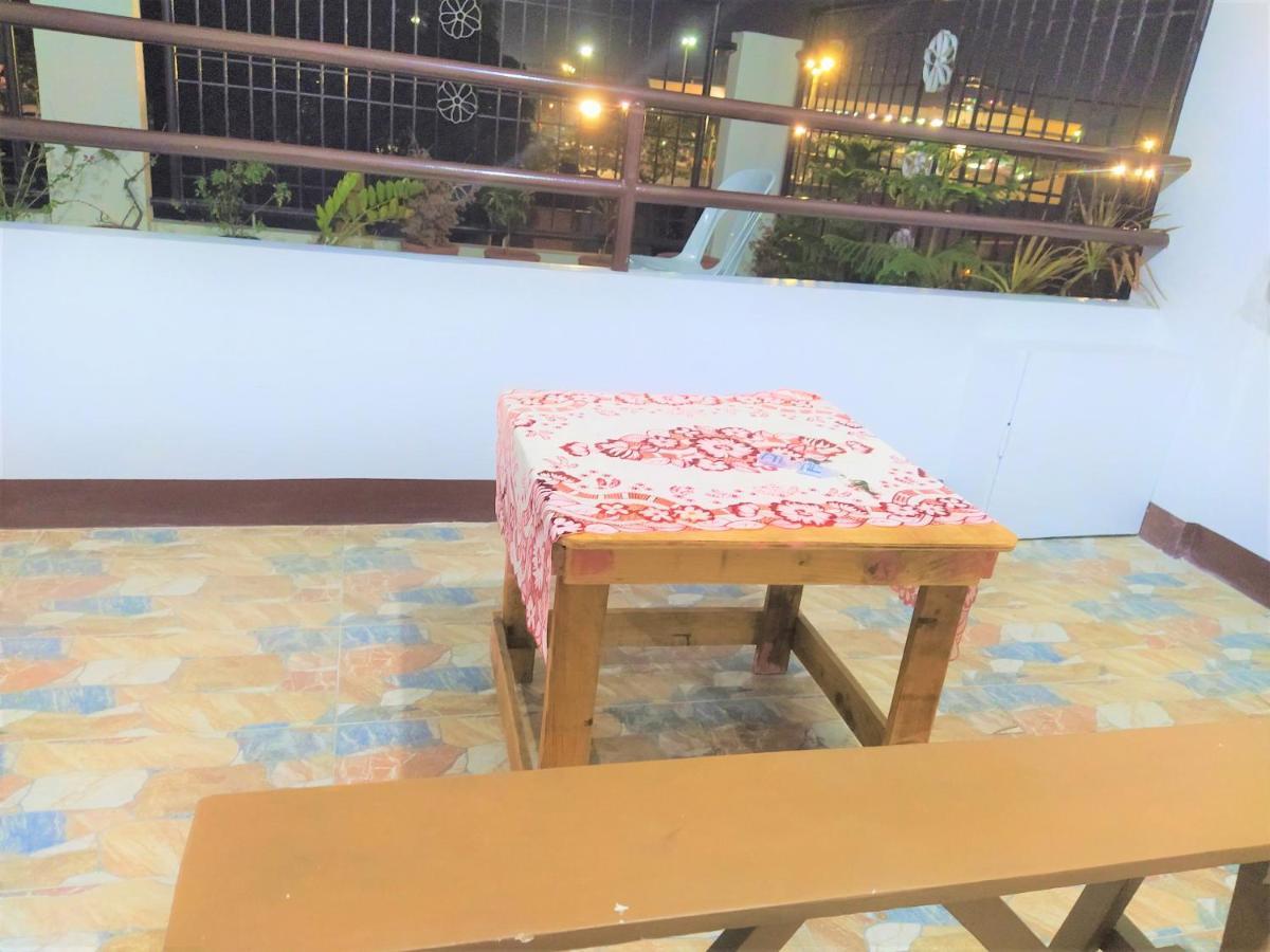 Jb Valdres Apartment Manila Bagian luar foto