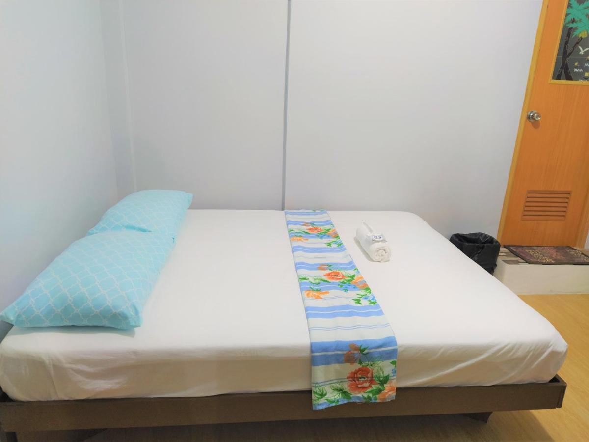Jb Valdres Apartment Manila Bagian luar foto