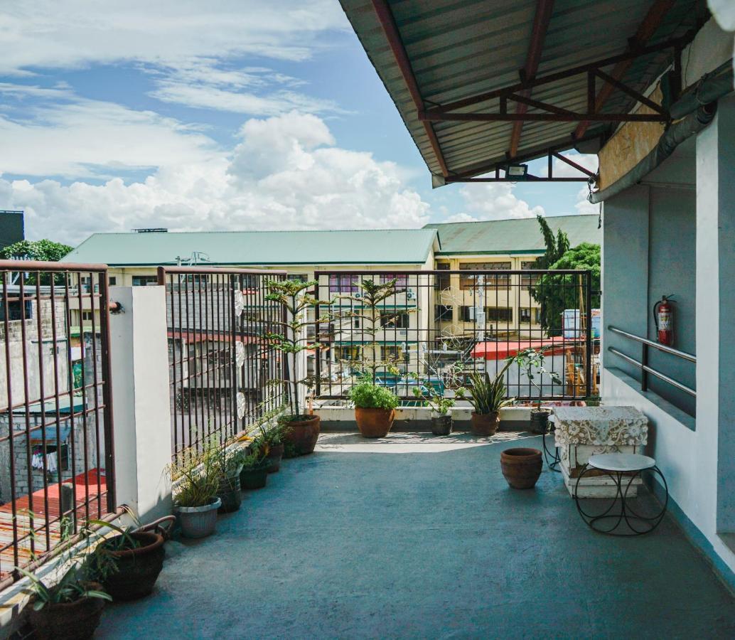 Jb Valdres Apartment Manila Bagian luar foto