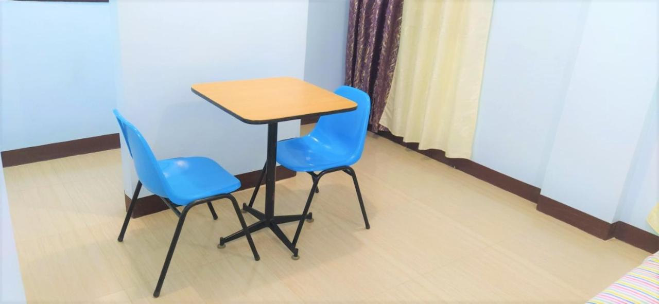 Jb Valdres Apartment Manila Bagian luar foto