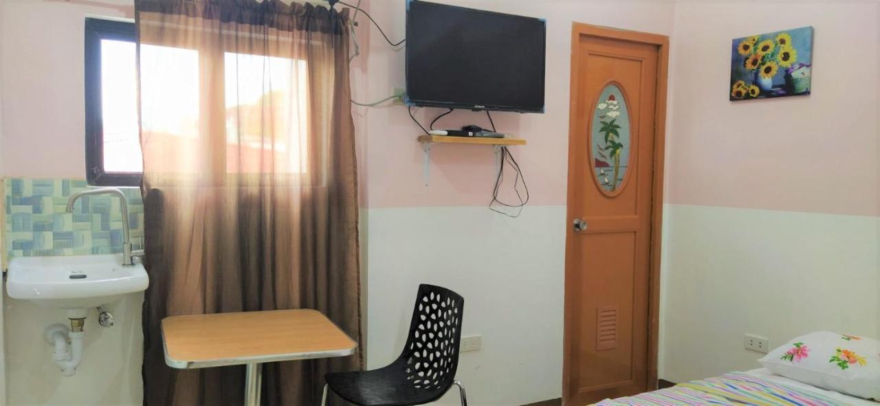 Jb Valdres Apartment Manila Bagian luar foto